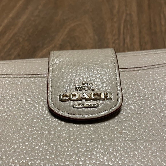 Coach Wallet - Picture 4 of 6